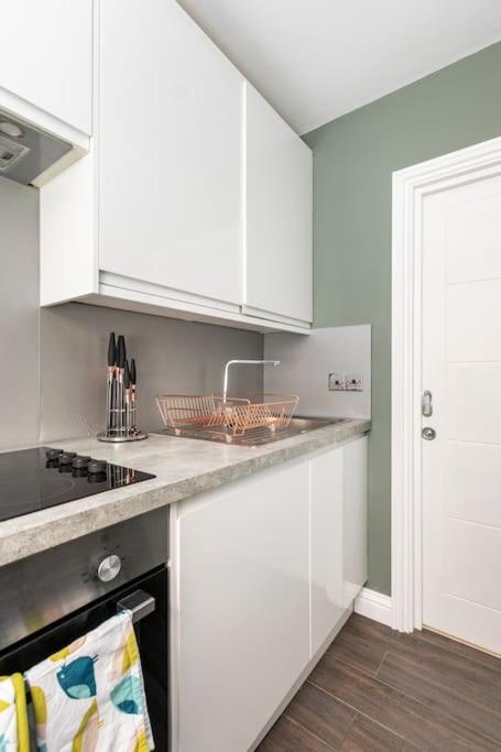 Beautiful Brighton Apartment, 5Min Walk To Beach Kültér fotó