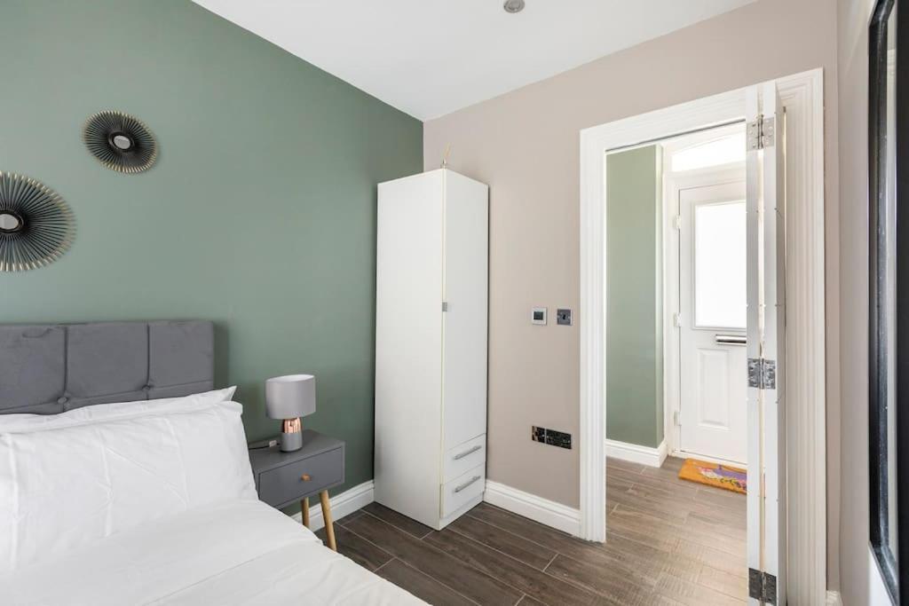 Beautiful Brighton Apartment, 5Min Walk To Beach Kültér fotó