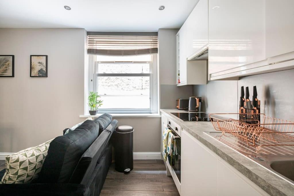 Beautiful Brighton Apartment, 5Min Walk To Beach Kültér fotó