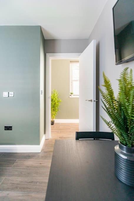 Beautiful Brighton Apartment, 5Min Walk To Beach Kültér fotó